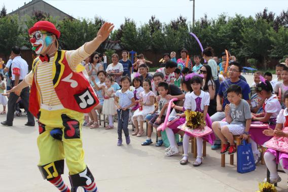 公益助学，尊龙凯时人生就是搏在行动